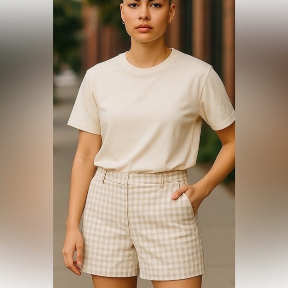 LANDS END CHECKERED MID RISE GOLF ATHLEISURE CASUAL SHORTS WITH POCKETS SIZE 4 - Picture 1 of 8